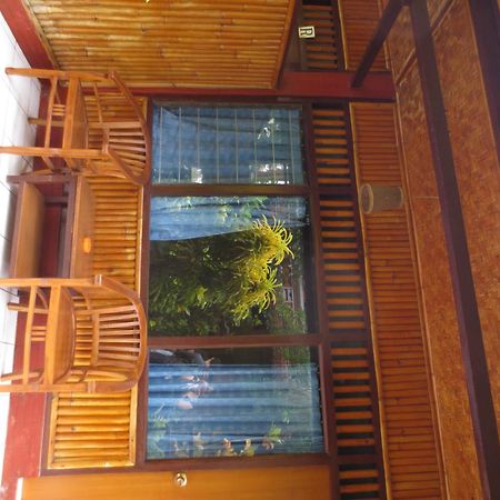 Paradise Palm Beach Bungalows And Dive Center Tulamben Exterior foto