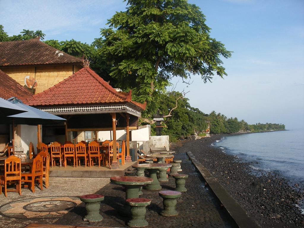 Paradise Palm Beach Bungalows And Dive Center Tulamben Exterior foto