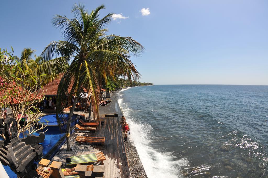 Paradise Palm Beach Bungalows And Dive Center Tulamben Exterior foto